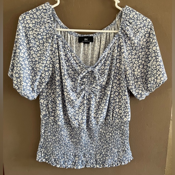 Hostess Pick 💥🥳 I.N. San Francisco Blue Floral Top - Picture 8 of 9